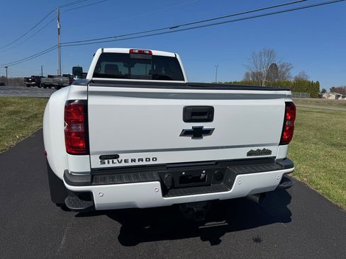 Used 2016 Chevrolet Silverado 3500 High Country w/ Duramax Plus Package image 9