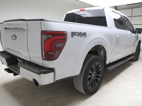 Used 2025 Ford F150 Lariat w/ Equipment Group 501A Mid AWD/4WD image 4