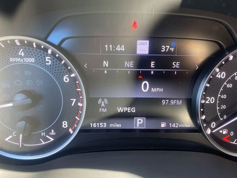 Used 2024 Nissan Armada Platinum w/ Captain's Chairs Package image 21