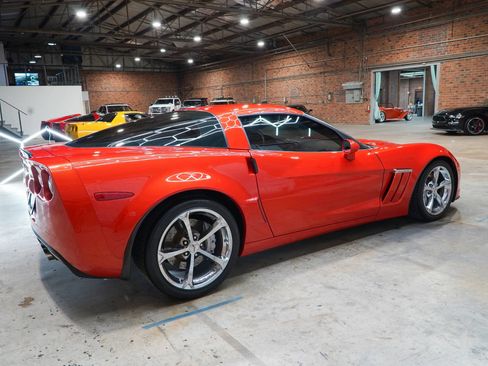 Used 2013 Chevrolet Corvette Grand Sport w/ 2LT Preferred Equipment Group RWD image 18