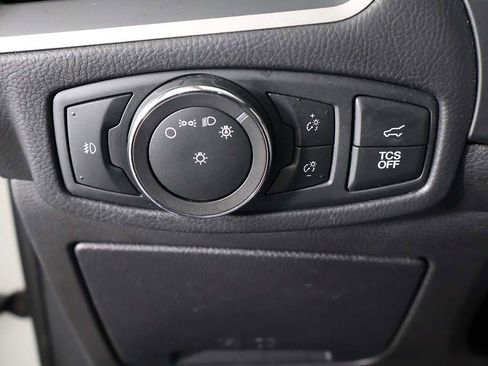 Used 2022 Ford Edge SEL w/ Convenience Package image 34