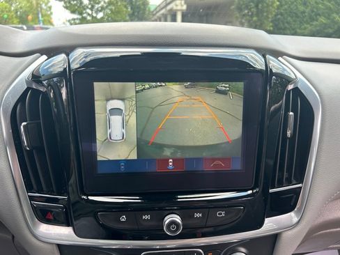 Used 2019 Chevrolet Traverse LT w/ LT Premium Package FWD image 23
