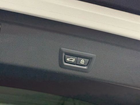 Used 2021 BMW X6 M Sport Utility 4D w/ Competition Package image 40