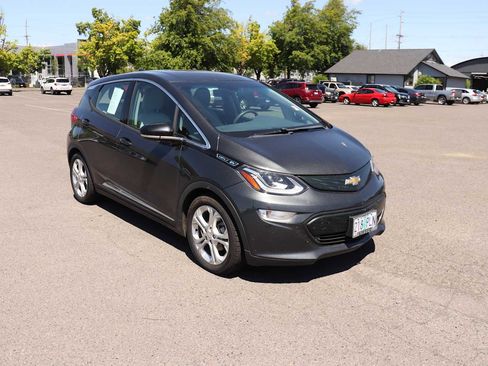 Used 2019 Chevrolet Bolt LT FWD image 3