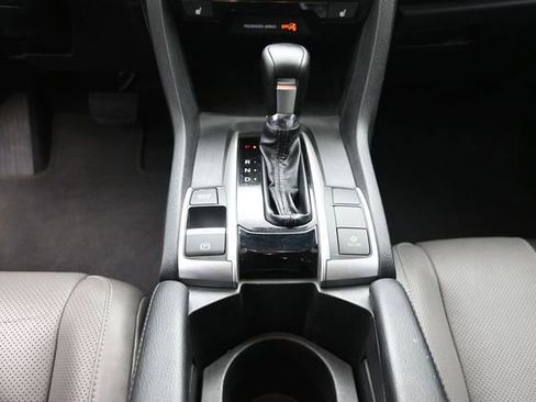 Used 2017 Honda Civic Touring image 12