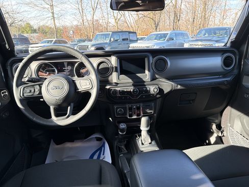 Certified 2023 Jeep Wrangler Willys image 13