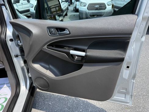 Used 2019 Ford Transit Connect XLT FWD image 30