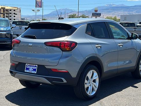 Used 2024 Buick Encore GX Preferred w/ Comfort Package AWD/4WD image 5