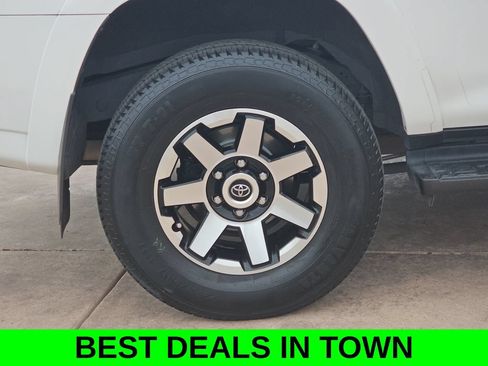 Used 2023 Toyota 4Runner TRD Off-Road AWD/4WD image 36