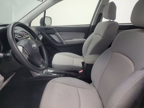 Used 2014 Subaru Forester 2.5i AWD/4WD image 17