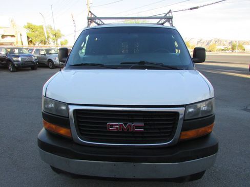 Used 2018 GMC Savana 2500 w/ Driver Convenience Package RWD image 9