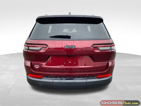 New 2025 Jeep Grand Cherokee L Limited image 4