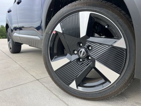 Certified 2026 Nissan Kicks SR w/ SR Premium Package FWD image 6