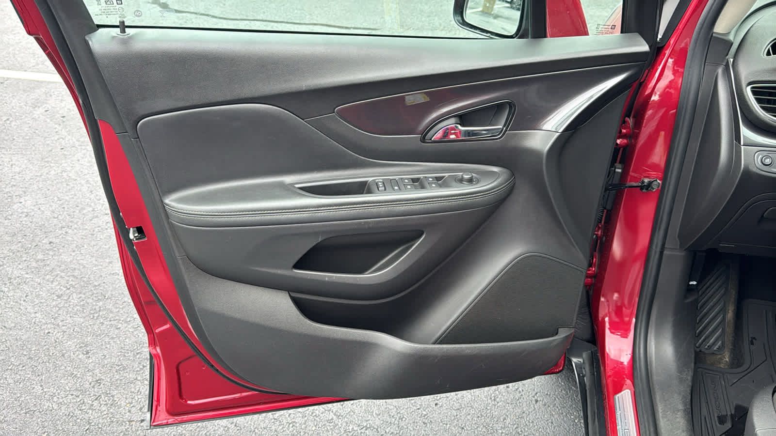 Used 2019 Buick Encore Sport Touring w/ Safety Package AWD/4WD image 6