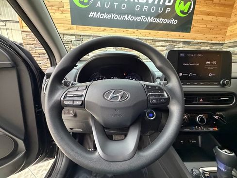 Used 2023 Hyundai Kona SEL AWD/4WD image 35