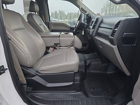 Used 2018 Ford F350 XL w/ Power Equipment Group image 26