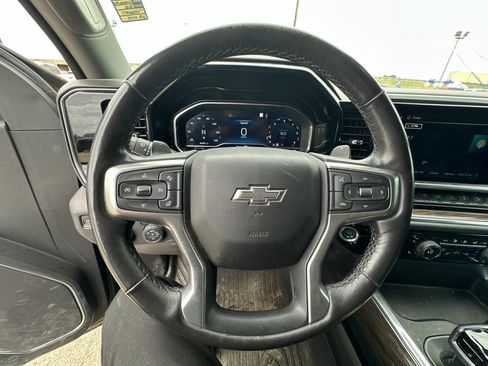 Used 2022 Chevrolet Silverado 1500 LT Trail Boss w/ LT Trail Boss Premium Package AWD/4WD image 14