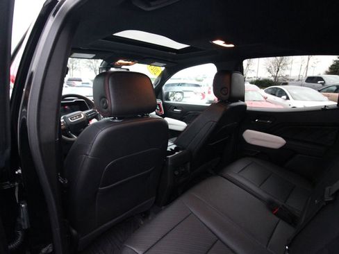 Used 2024 GMC Canyon AT4X AWD/4WD image 28