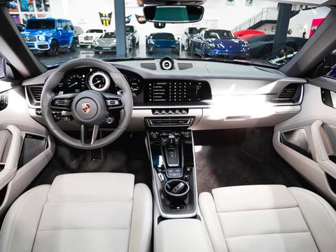 Used 2025 Porsche 911 Turbo S AWD/4WD image 33