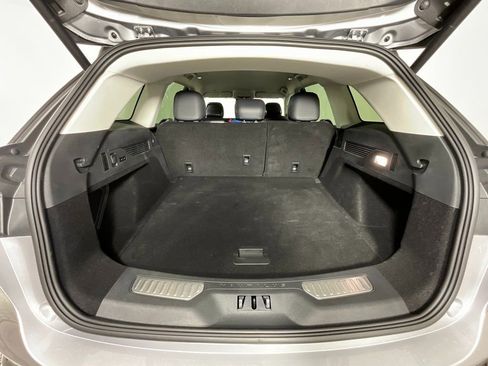 Used 2025 Lincoln Nautilus Premier image 27