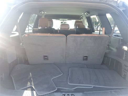 Used 2020 Lincoln Aviator Reserve w/ Elements Package Plus image 6