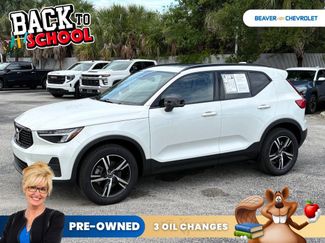 Used 2026 Volvo XC40 B4 Core FWD video 1