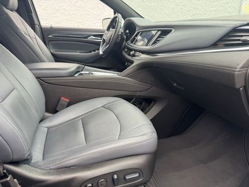 Used 2024 Buick Enclave Premium FWD image 35