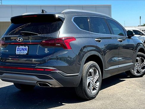 Used 2023 Hyundai Santa Fe SEL image 2