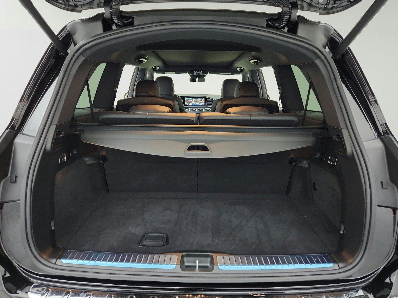 Certified 2025 Mercedes-Benz GLS 450 4MATIC image 34