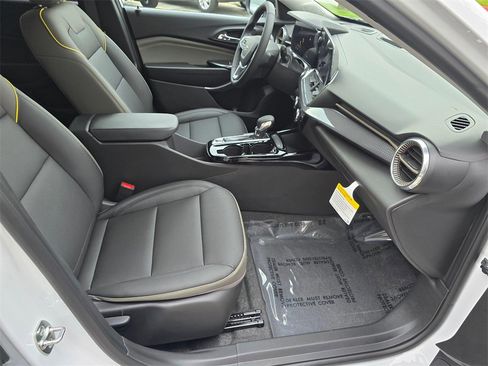 New 2026 Chevrolet Trax ACTIV image 11