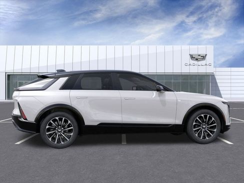 New 2025 Cadillac Lyriq Sport image 5