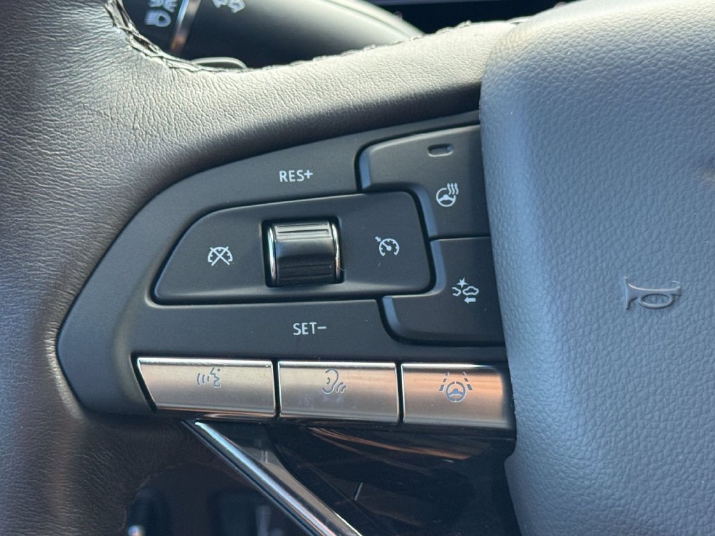 Used 2023 Cadillac Escalade Sport w/ Touring Package AWD/4WD image 25