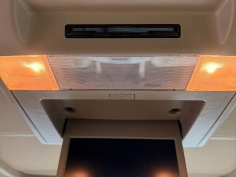 Used 2012 Chevrolet Tahoe LTZ RWD image 14
