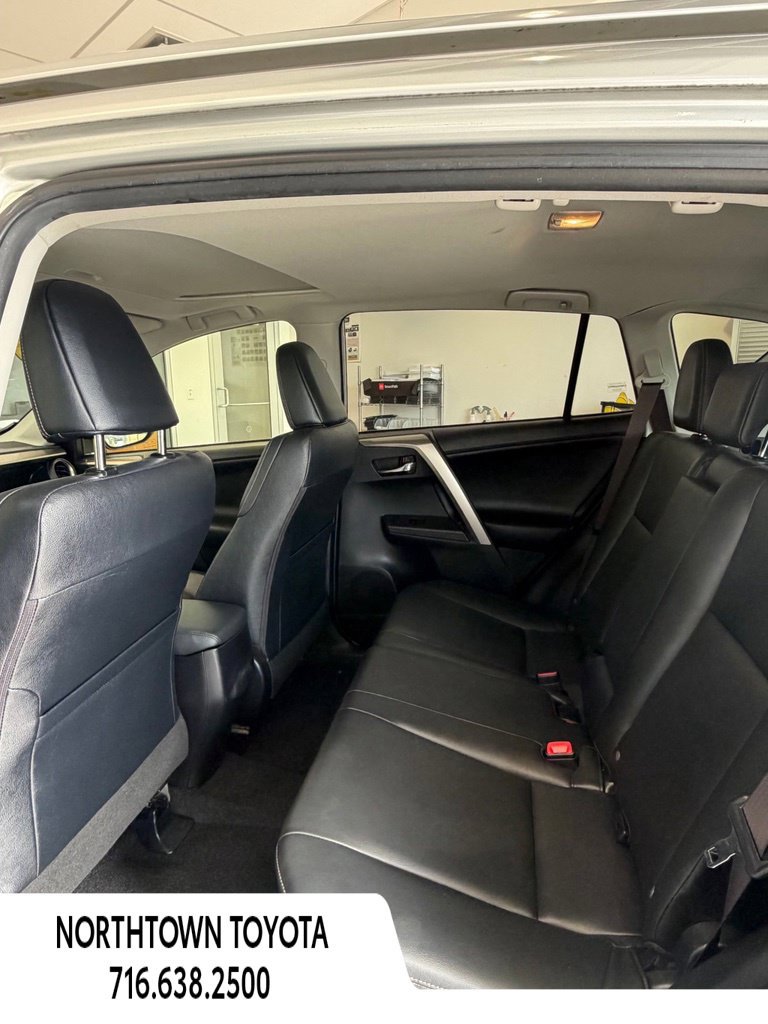 Used 2014 Toyota RAV4 Limited AWD/4WD image 16