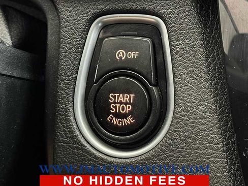 Used 2017 BMW 330i xDrive Sedan AWD/4WD image 40