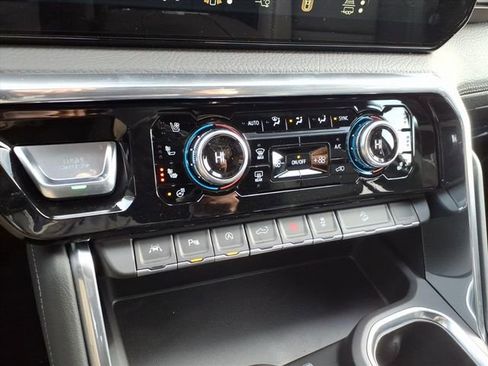 New 2026 GMC Sierra 1500 Denali w/ Technology Package image 32