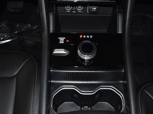 New 2025 Jeep Grand Cherokee Limited image 18