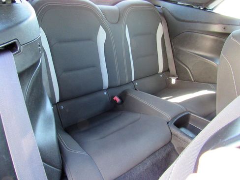 Used 2020 Chevrolet Camaro LT image 23