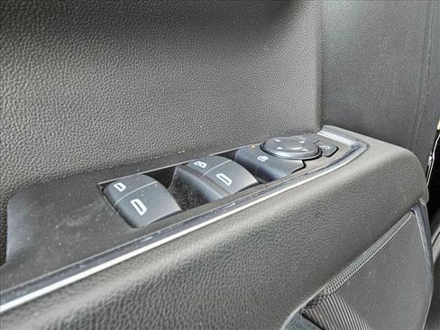 Used 2025 Chevrolet Silverado 1500 LT image 18