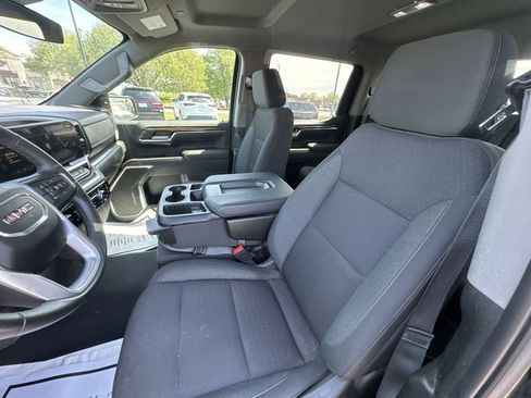 Used 2024 GMC Sierra 1500 Elevation w/ LPO, Elevation Black Package AWD/4WD image 11