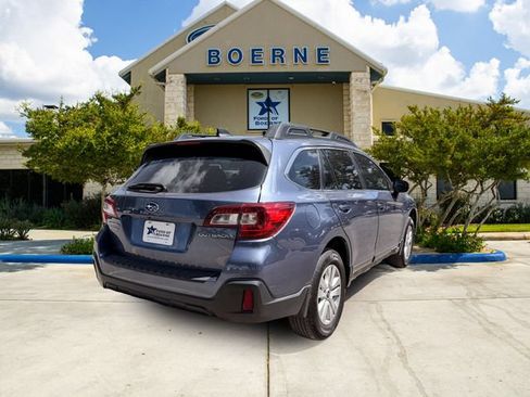 Used 2018 Subaru Outback 2.5i Premium AWD/4WD image 5