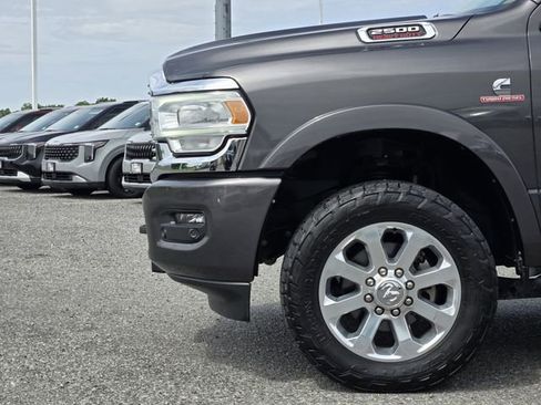 Used 2022 RAM 2500 Laramie AWD/4WD image 9