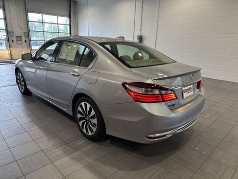 Used 2017 Honda Accord EX-L image 3