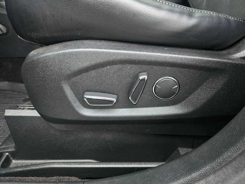 Used 2019 Ford Edge Titanium w/ Equipment Group 301A image 25