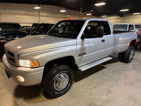 Used 2001 Dodge Ram 3500 Truck 4x4 Quad Cab image 9