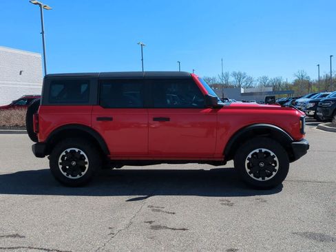 Used 2023 Ford Bronco 4-Door image 9