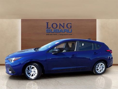 Certified 2025 Subaru Impreza 2.0i image 2