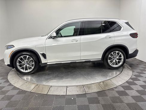 New 2026 BMW X5 xDrive50e AWD/4WD image 16