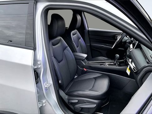 New 2026 Jeep Compass Latitude image 14