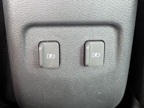 Certified 2024 Nissan Kicks SV FWD image 15
